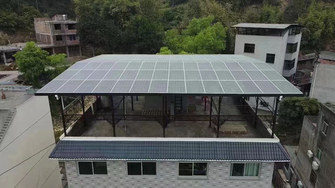 新乡15kw+10kwh自建别墅家庭光伏储能系统